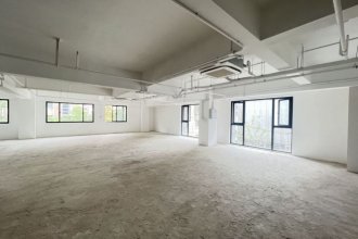 Creative Park office nr Jiao Tong University M10/11 Listing on SmartShanghai housing