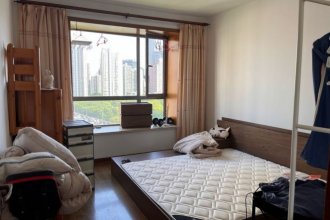 Comfortable south faced room rented in People Square Listing on SmartShanghai housing