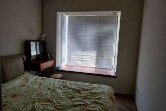 Cozy room with AC and floor heating, share living room with two cats  Listing on SmartShanghai housing